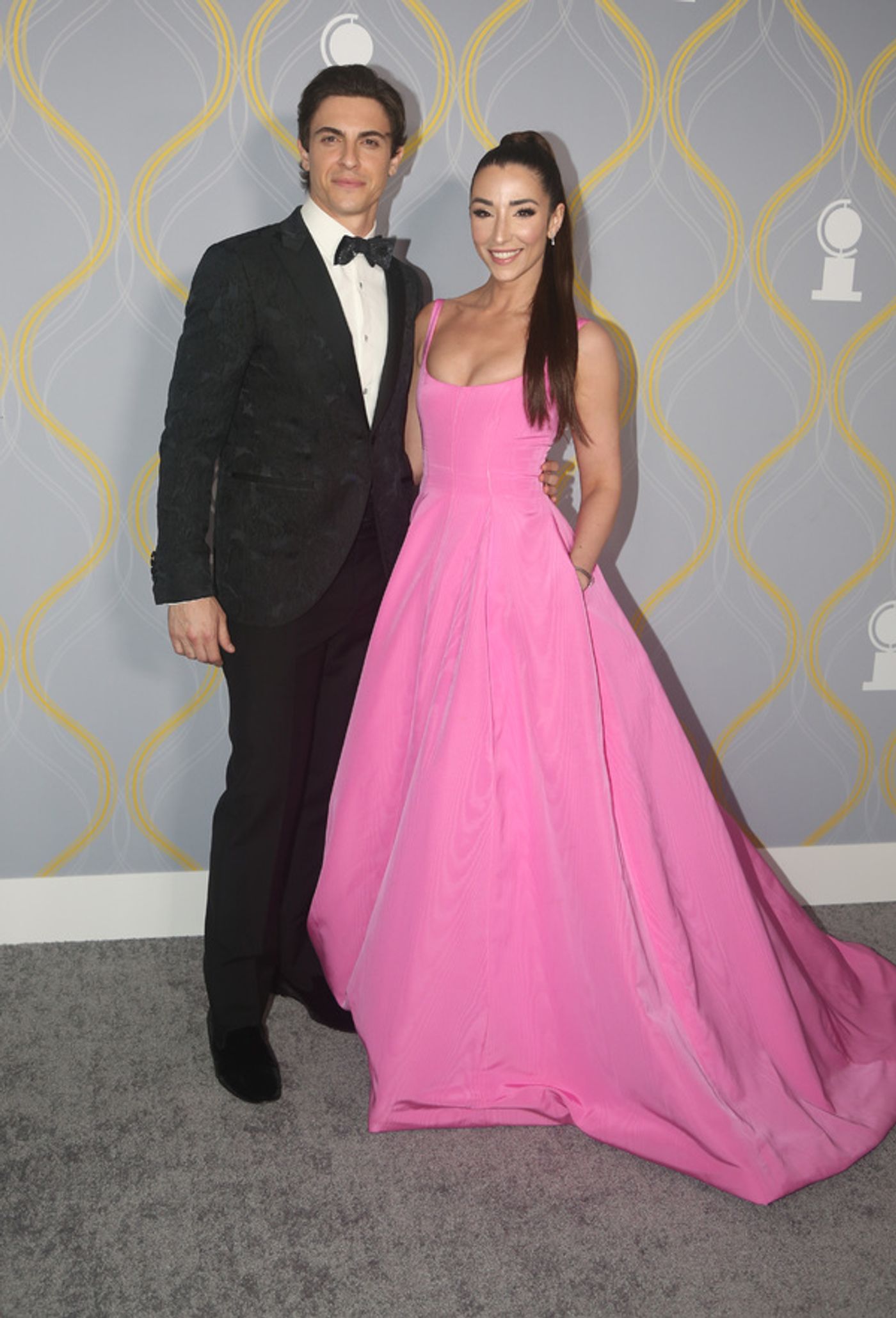Photos: Broadway Stars Align on the 2022 Tony Awards Red Carpet  Image