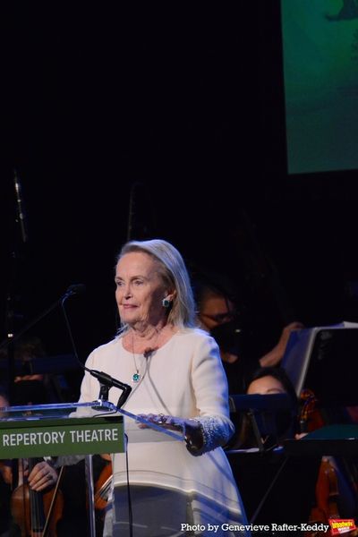 Loretta Brennan Glucksman Photo