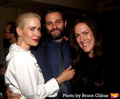 Sarah Paulson, Arian Moayed and Liz Paulson Photo