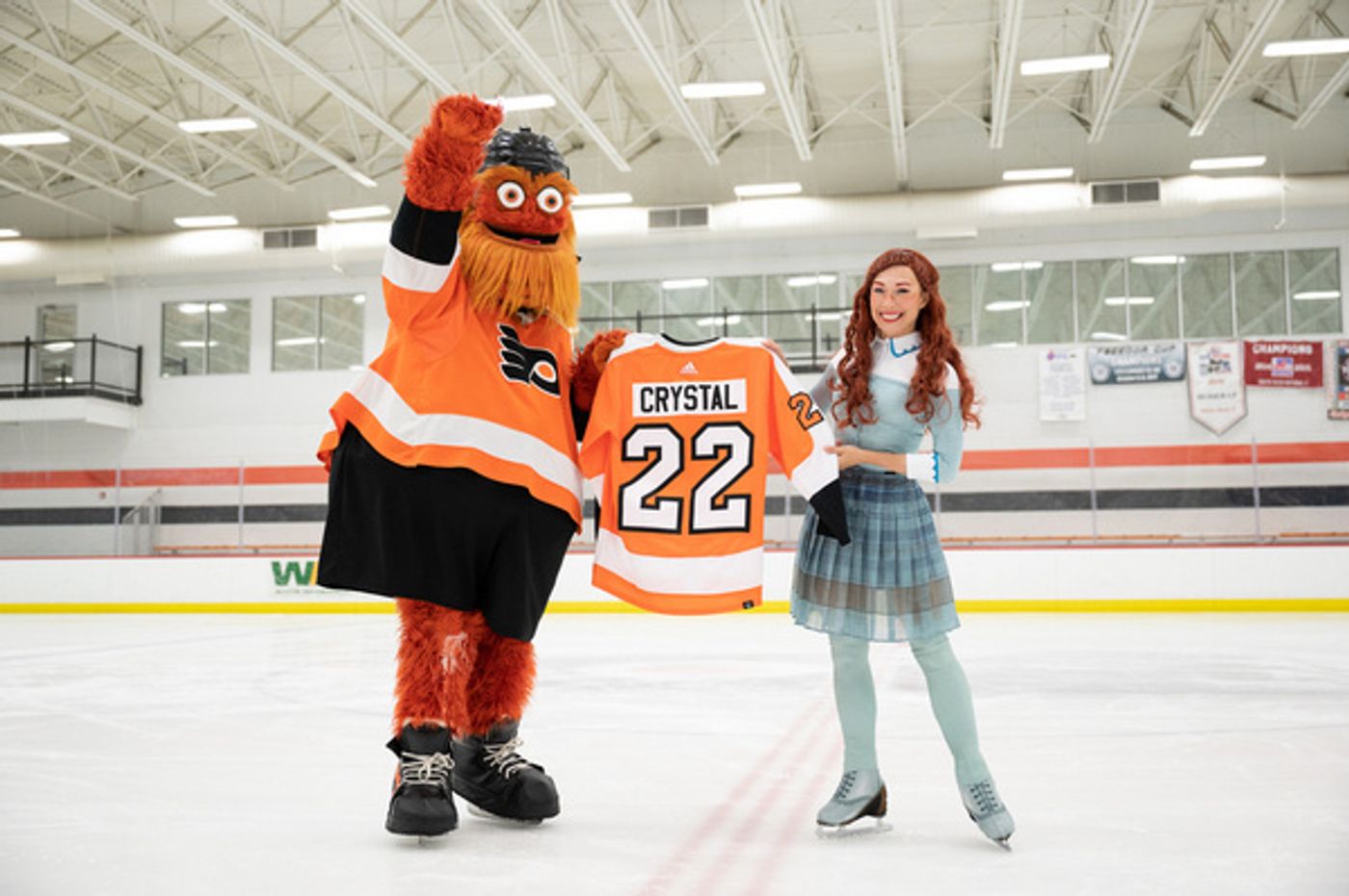 Photos: Cirque Du Soleil's CRYSTAL Cast Members Meet Flyers Mascot, Gritty Photos: Cirque Du Soleil's CRYSTAL Cast Members Meet Flyers Mascot, Gritty Image