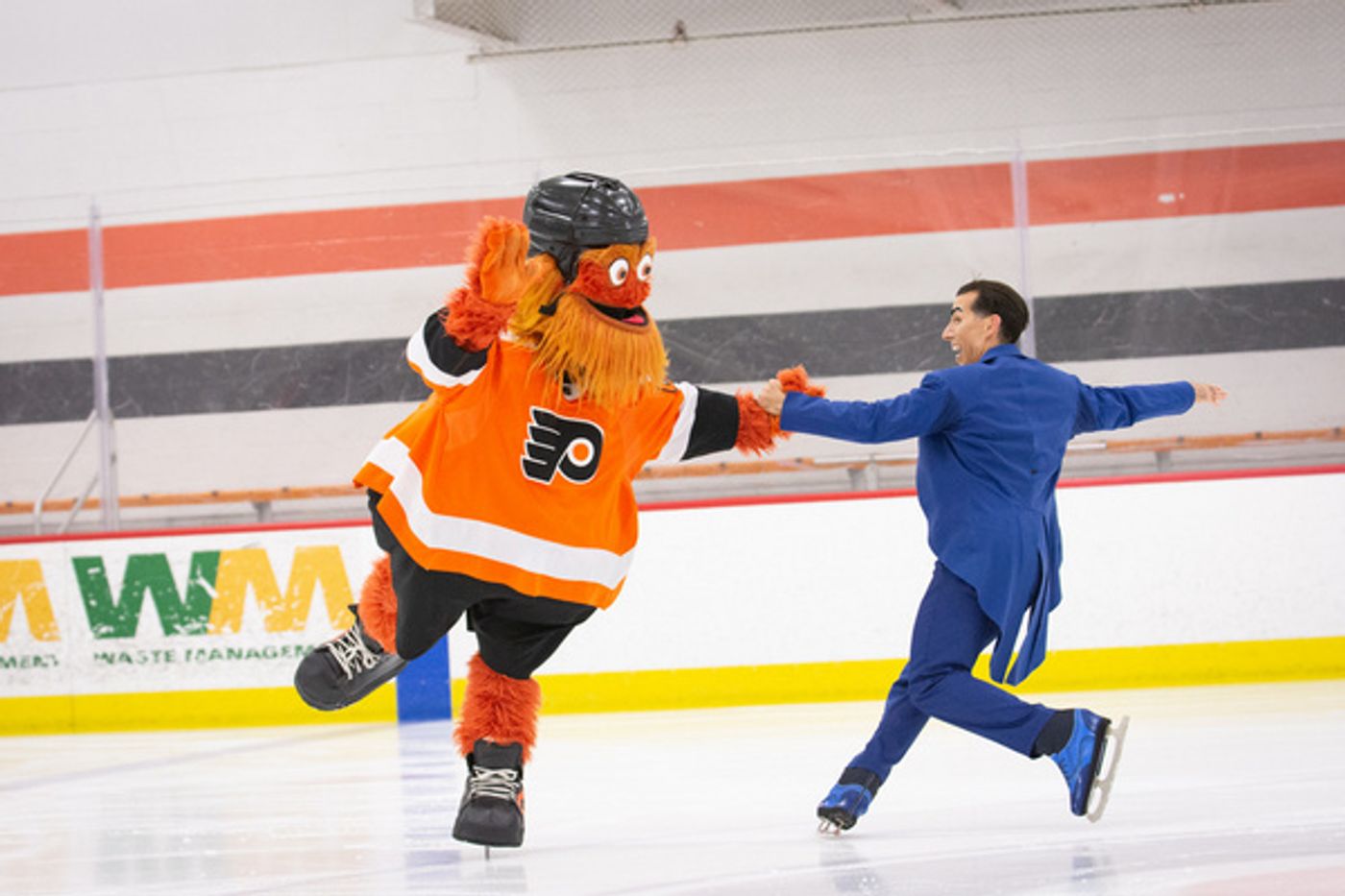Photos: Cirque Du Soleil's CRYSTAL Cast Members Meet Flyers Mascot, Gritty Photos: Cirque Du Soleil's CRYSTAL Cast Members Meet Flyers Mascot, Gritty Image