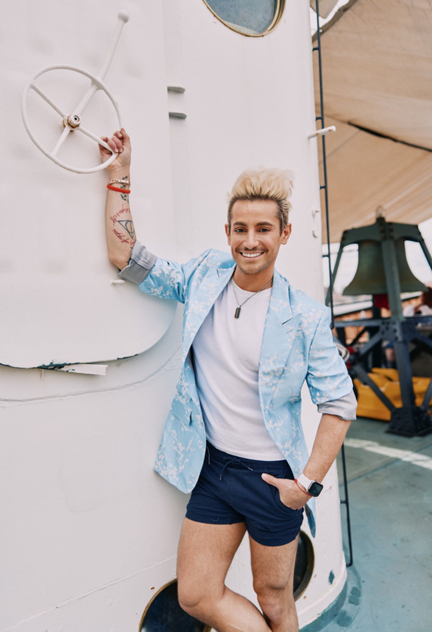 Photos: Meet the Cast of TITANIQUE In New Nautical Portraits  Image