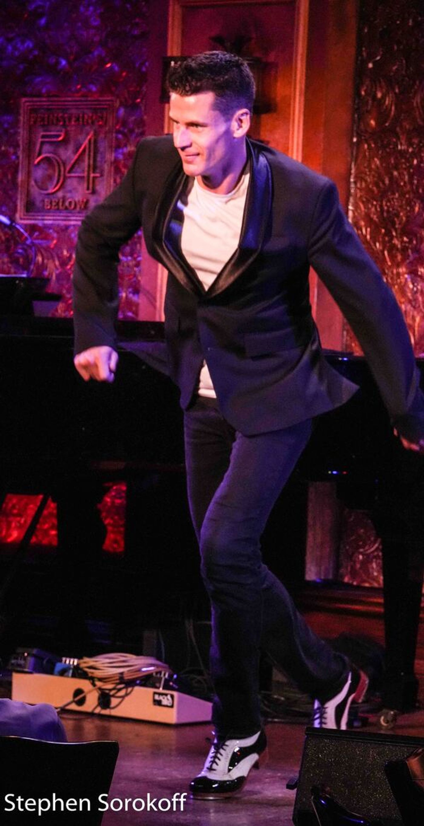 Photo Coverage: Scott Siegel Brings 'HIT SONGS FROM BROADWAY'S GREATEST REVIVALS' to Feinstein's/54 Below  Image