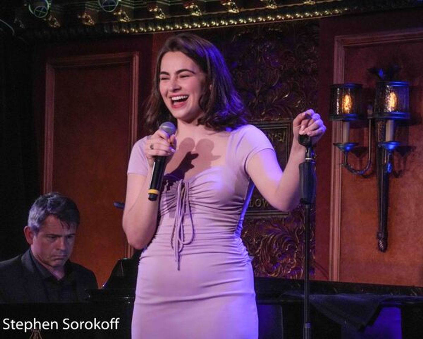Photo Coverage: Scott Siegel Brings 'HIT SONGS FROM BROADWAY'S GREATEST REVIVALS' to Feinstein's/54 Below  Image