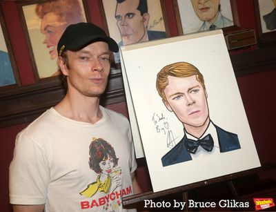 Alfie Allen  Photo