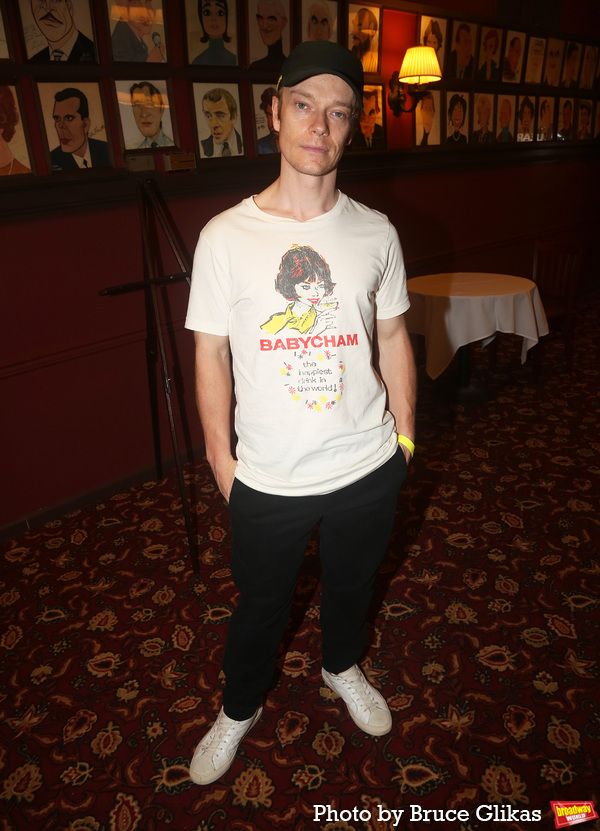 Alfie Allen  Photo