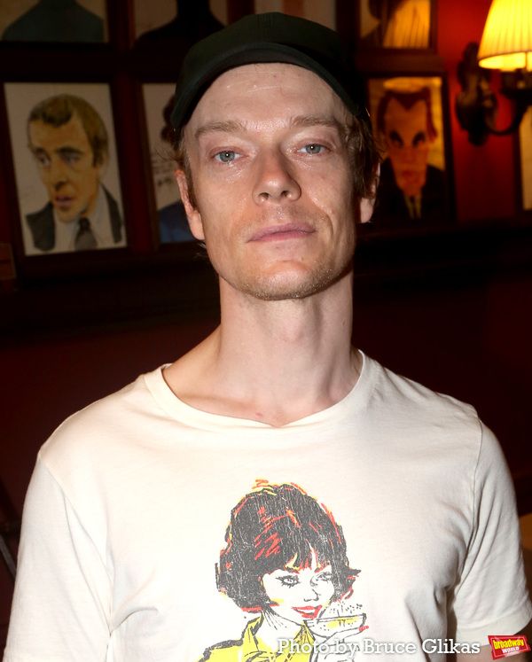 Alfie Allen Photo