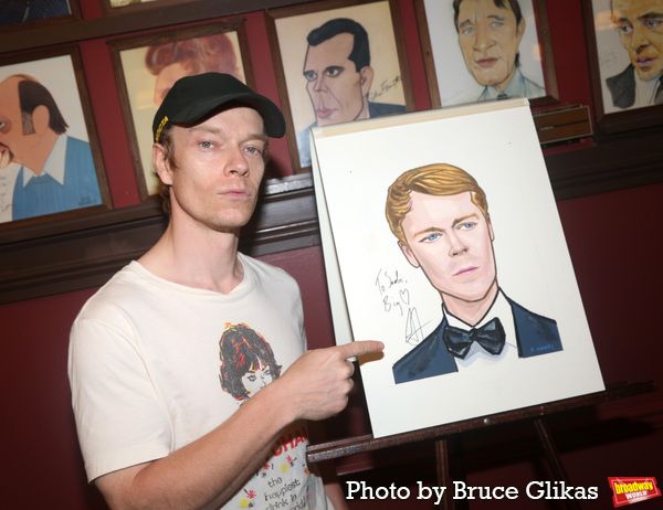 Alfie Allen  Photo