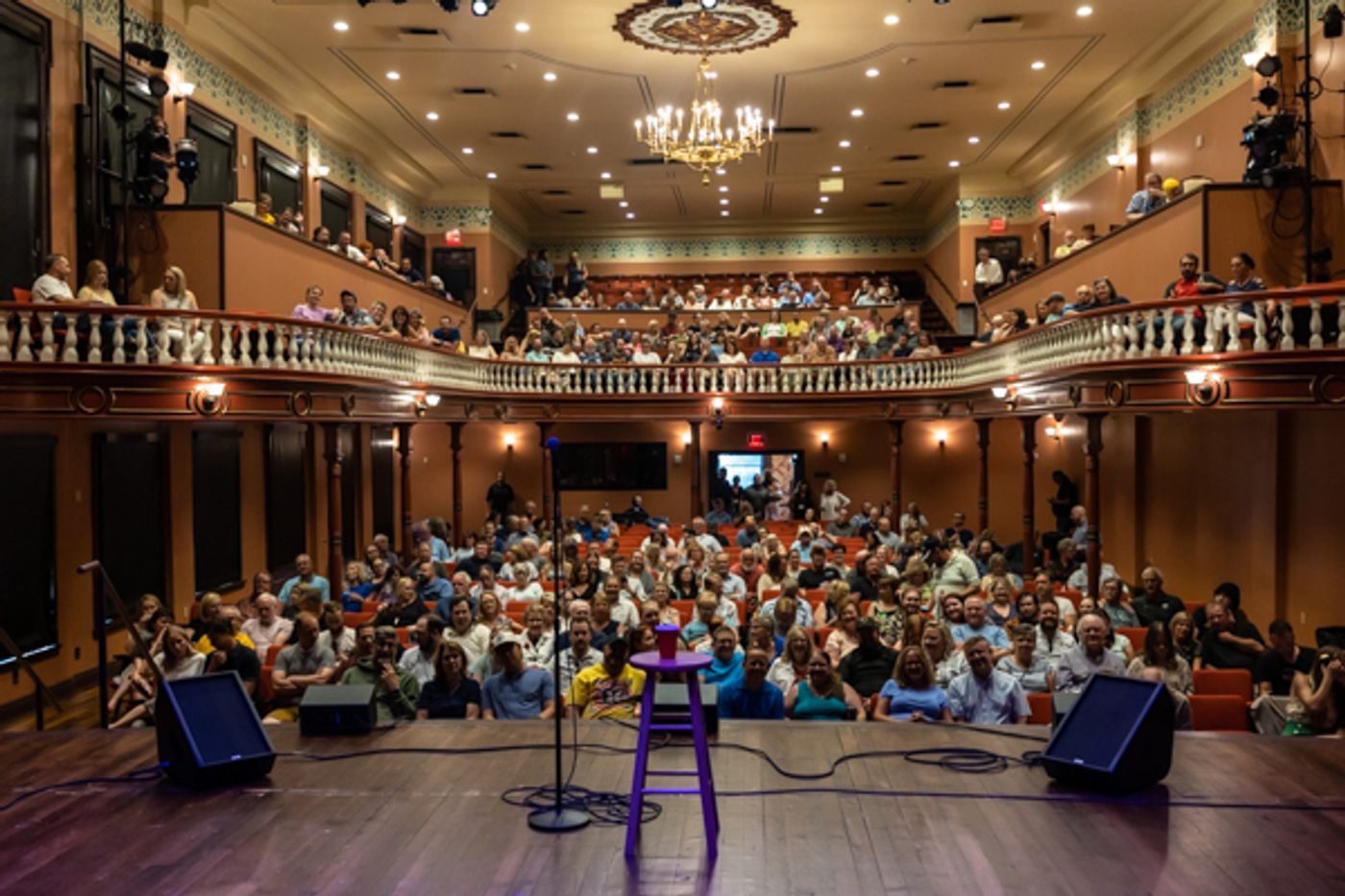 Photos: Inside Mount Vernon Arts Consortium presents KEVIN NEALON  Image