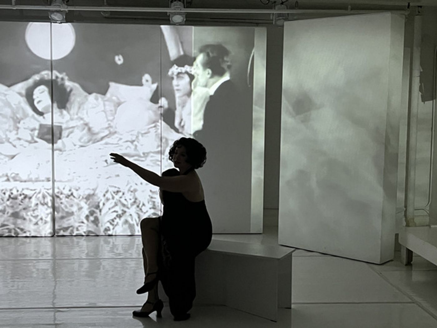 Photo: First Look at Romy Nordlinger As Alla Nazimova In GARDEN OF ALLA  At Theaterlab  Image