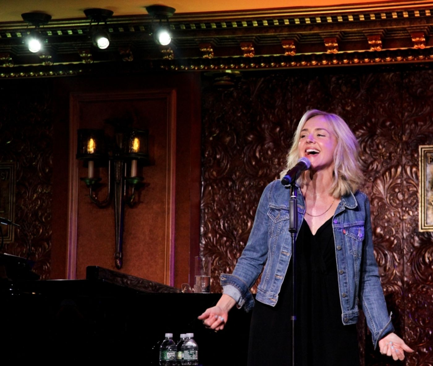 Review: RACHEL BAY JONES Gives Feinstein's/54 Below Crowd A Chill Night Out  Image