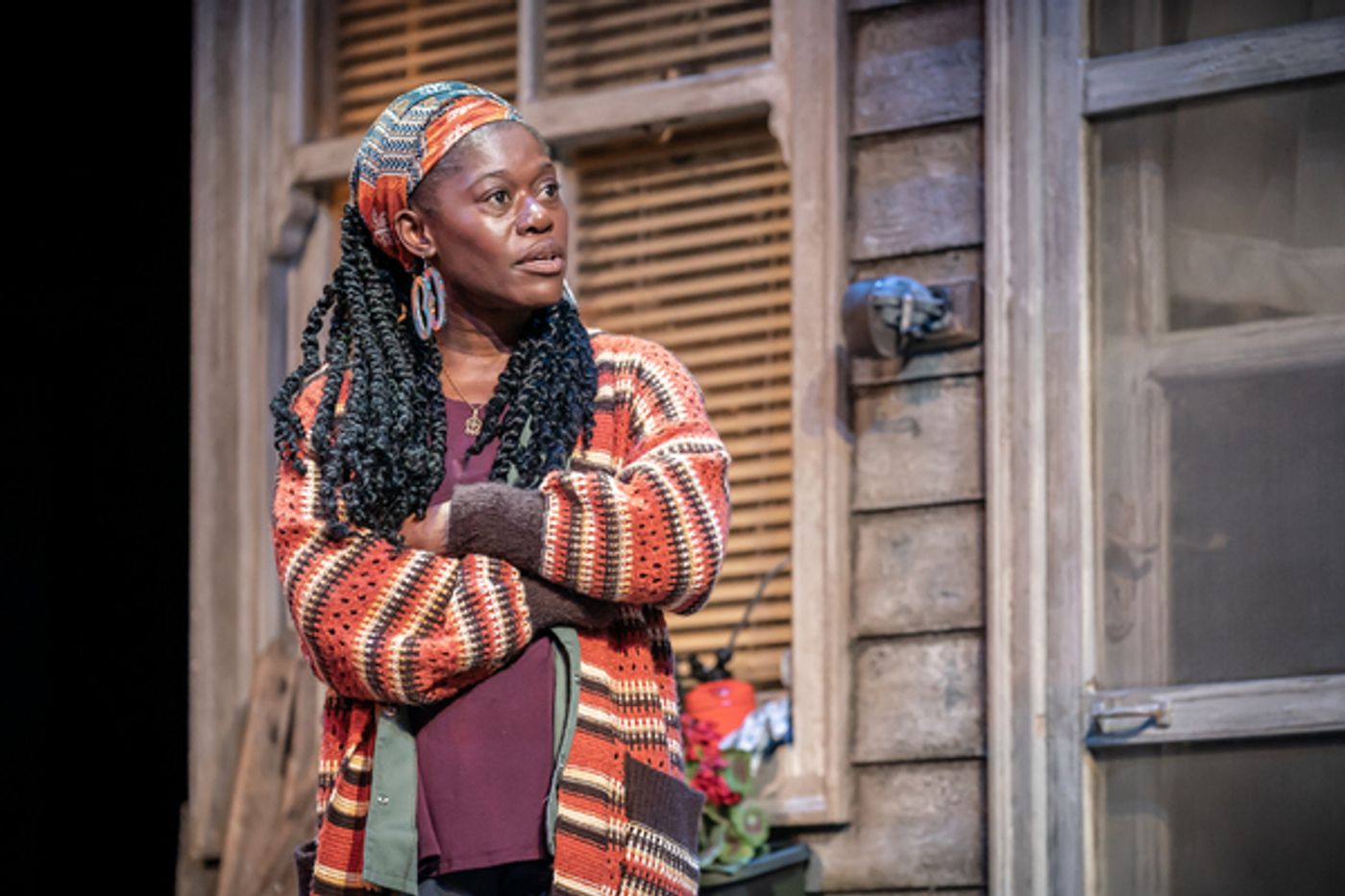 Photos: First Look at David Harbour and More in MAD HOUSE  Image