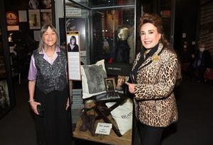 Geri Jewell, Donelle Dadigan Photo