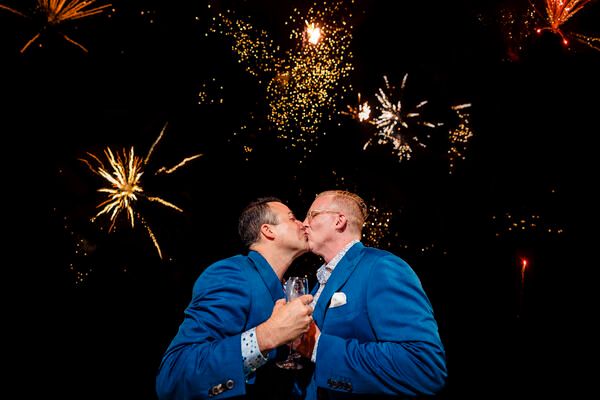 COME FROM AWAY's Caesar Samayoa Marries Christopher Freer  Image