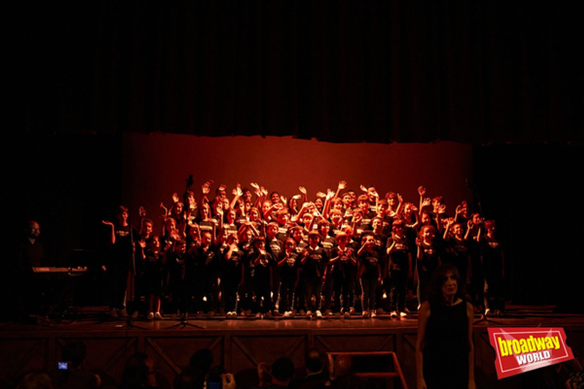 El reparto al completo de LOS CHICOS DEL CORO y la directora del coro Claudia Corral at PHOTOS: LOS CHICOS DEL CORO se presentan en el Teatro de la Latina