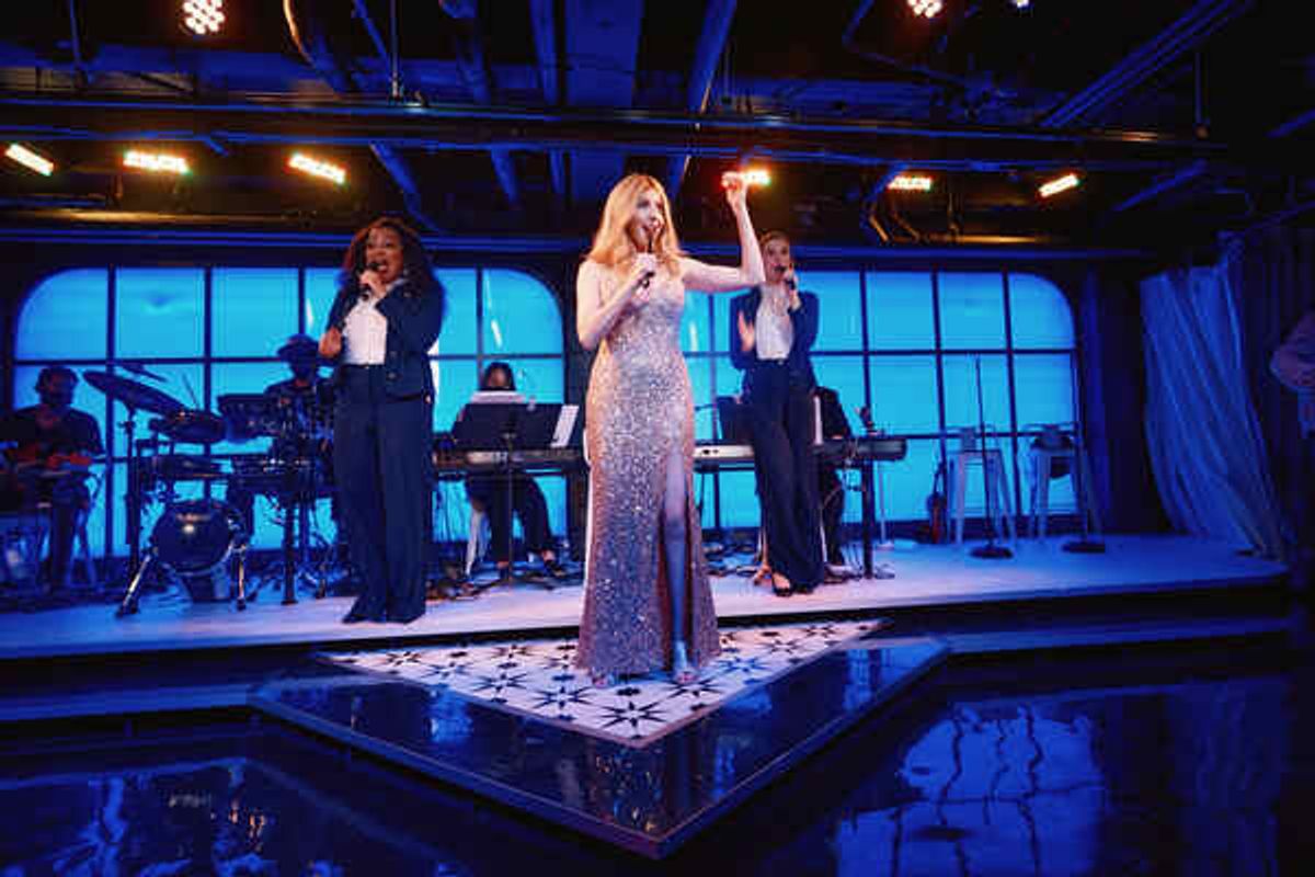 Donnie Hammond, Marla Mindelle and Courtney Bassett in Titanique at 