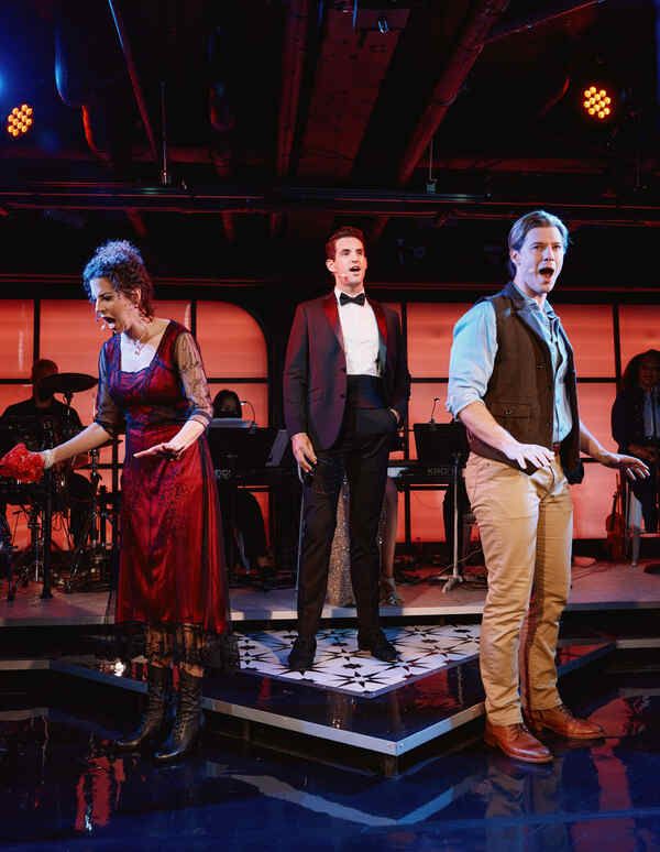 Photos: Catch Never Before Seen Images of Frankie Grande and Marla Mindelle In TITANIQUE — photo 10 of 12