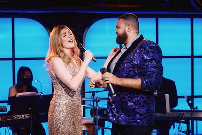 Marla Mindelle & Jaye Alexander in Titanique Photo