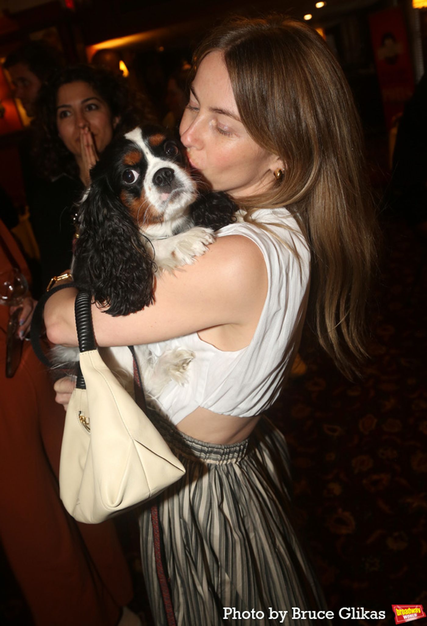 Photos: Julie White Receives Her Portrait at Sardi's Photos: Julie White Receives Her Portrait at Sardi's Image