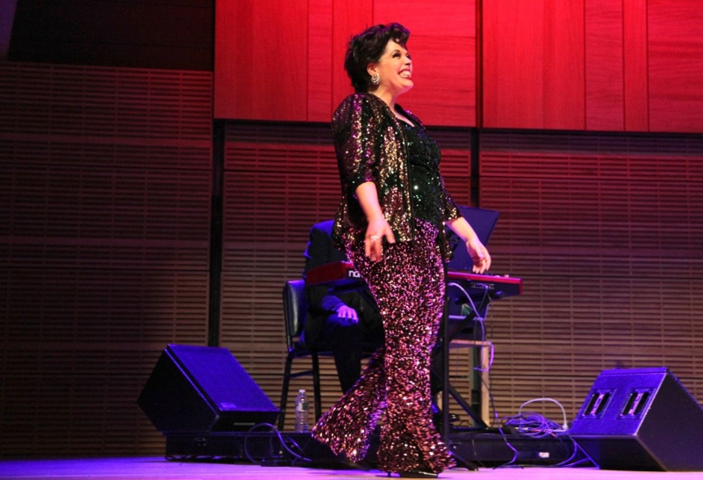 Photos: HAPPY 100TH BIRTHDAY JUDY GARLAND!  STARRING DEBBIE WILEMAN at Carnegie Hall  Image