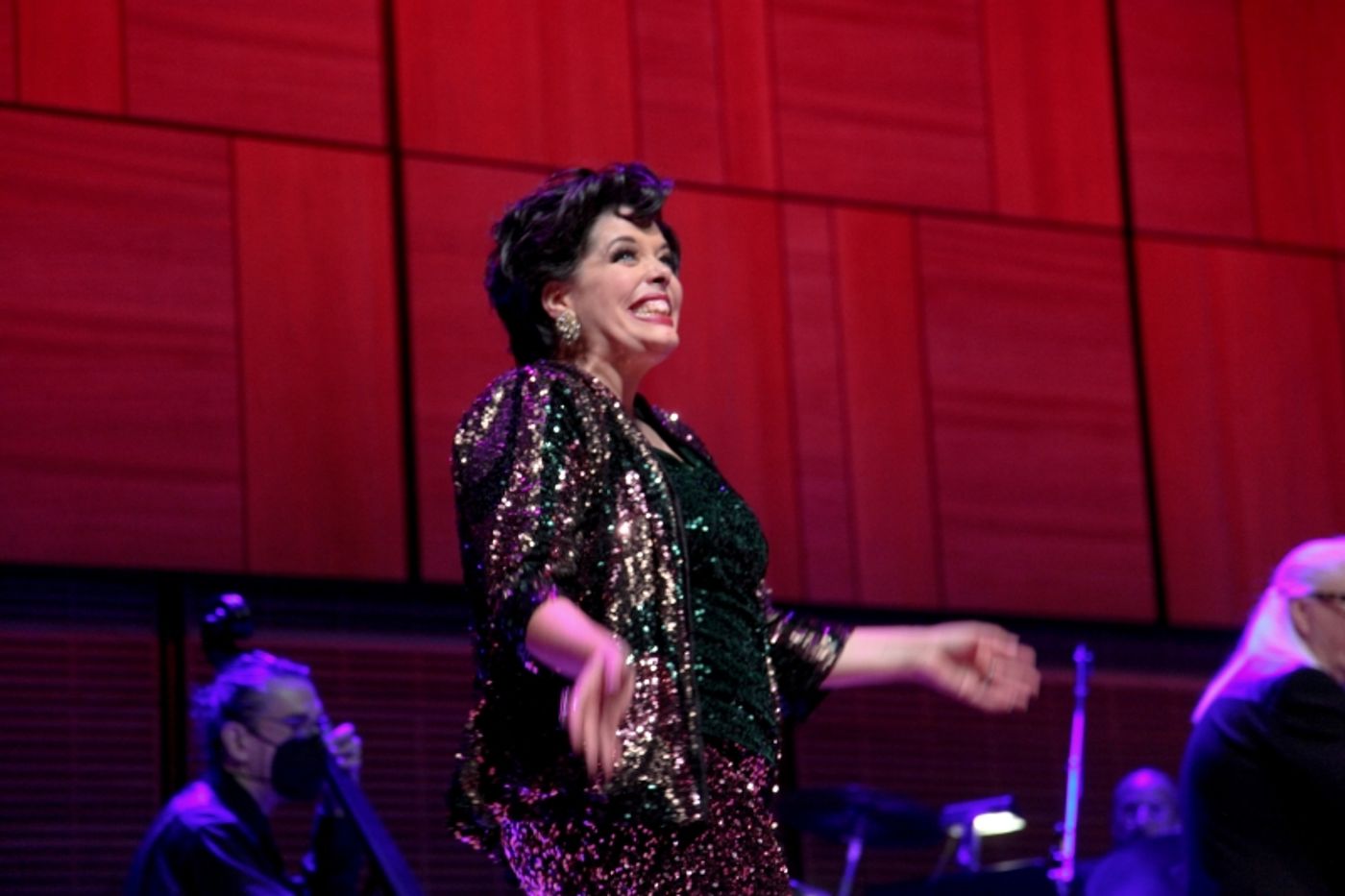 Photos: HAPPY 100TH BIRTHDAY JUDY GARLAND!  STARRING DEBBIE WILEMAN at Carnegie Hall  Image