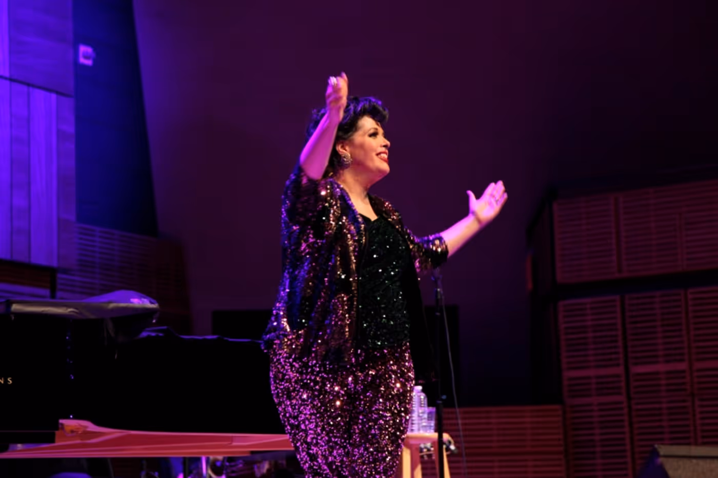 Photos: HAPPY 100TH BIRTHDAY JUDY GARLAND!  STARRING DEBBIE WILEMAN at Carnegie Hall  Image