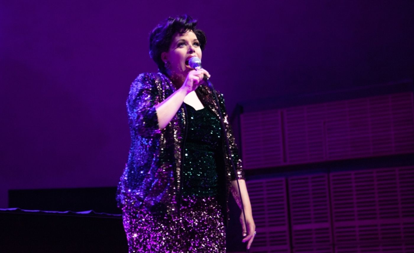 Review: Internet Sensation Debbie Wileman Conjures What Might Have Been In HAPPY 100TH BIRTHDAY JUDY GARLAND! At Carnegie Hall  Image