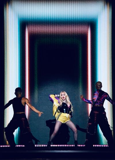 Madonna Photo