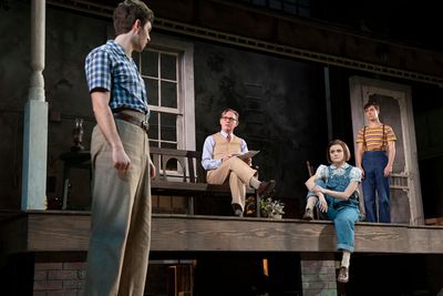 Justin Mark (“Jem Finch”), Richard Thomas (“Atticus Finch”), Melanie Moore (® Photo