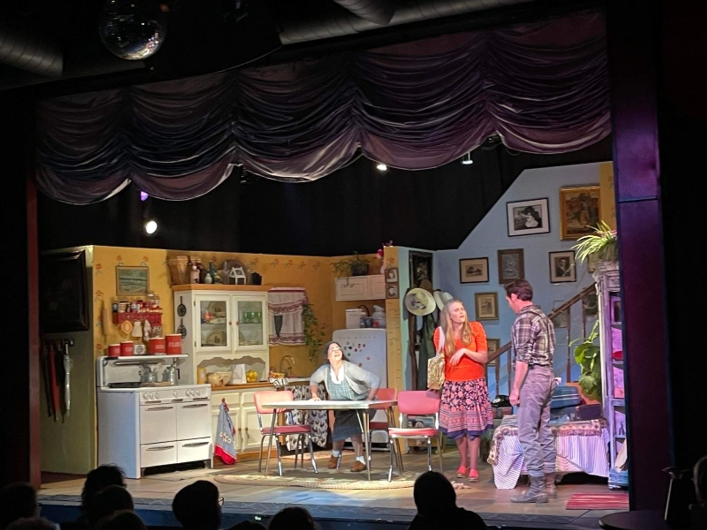 Review: A Fine Production of CRIMES OF THE HEART is Playing at Desert Rose Playhouse  Image