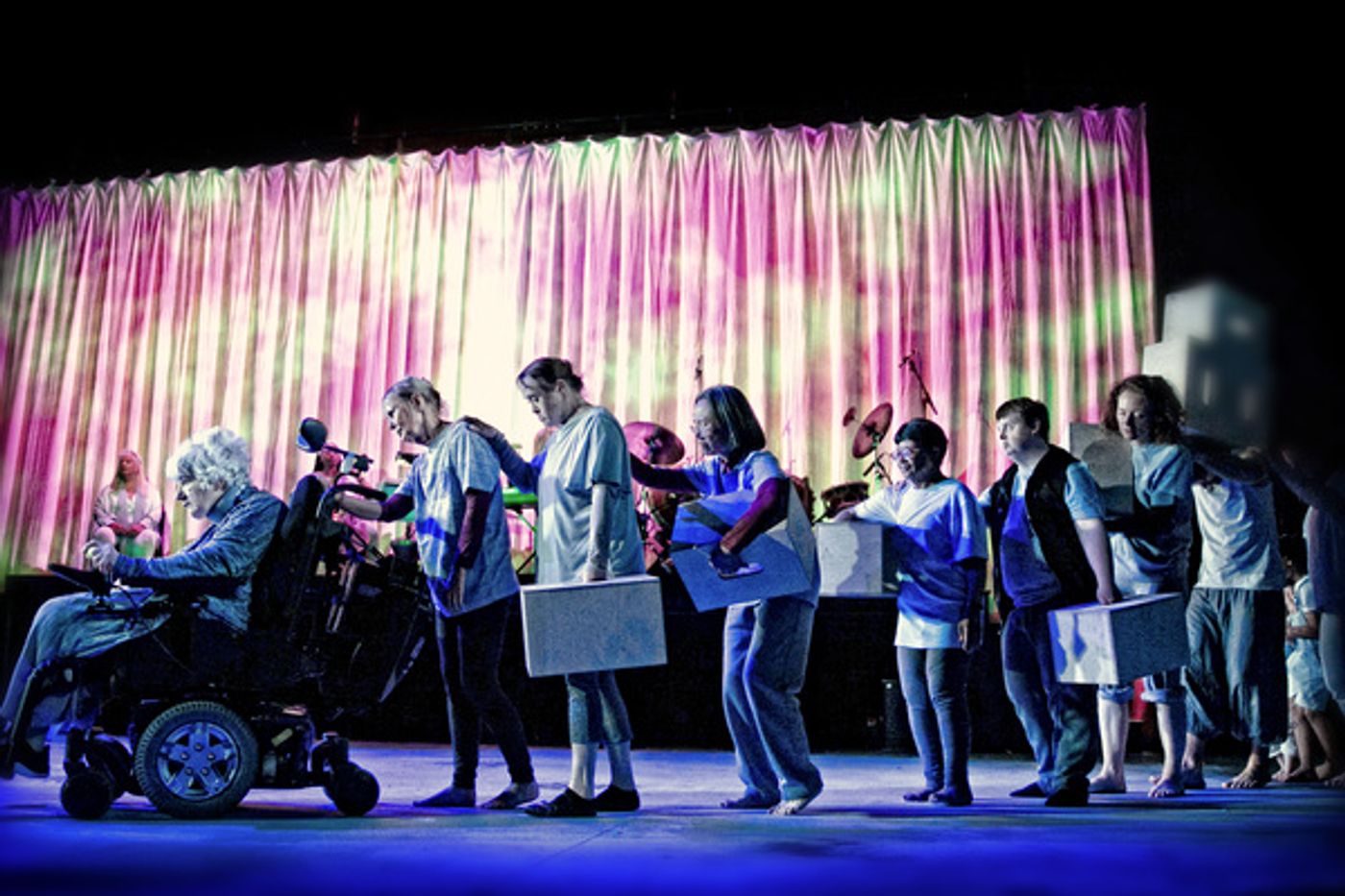 Photos: First Look at Amici Dance Theatre's ONE WORLD at Lyric Hammersmith  Image