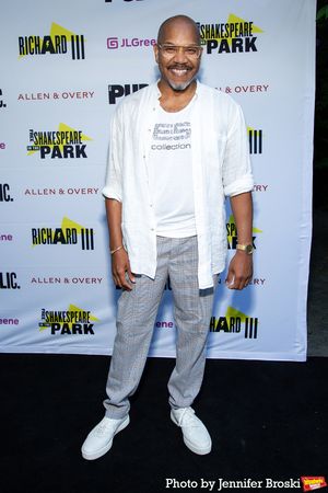 Darius de Haas Photo