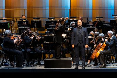 Eun Sun Kim, Etienne Dupuis, and the San Francisco Opera Orchestra Photo