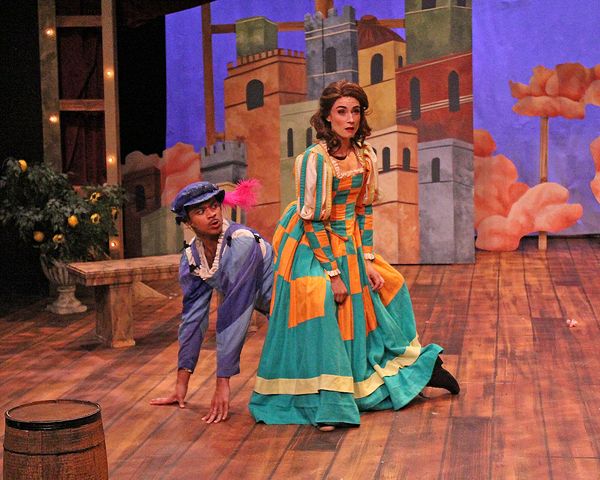 Jahmar Ortiz as Fred Graham and Briana Gantsweg as Lilli Vanessi Photo