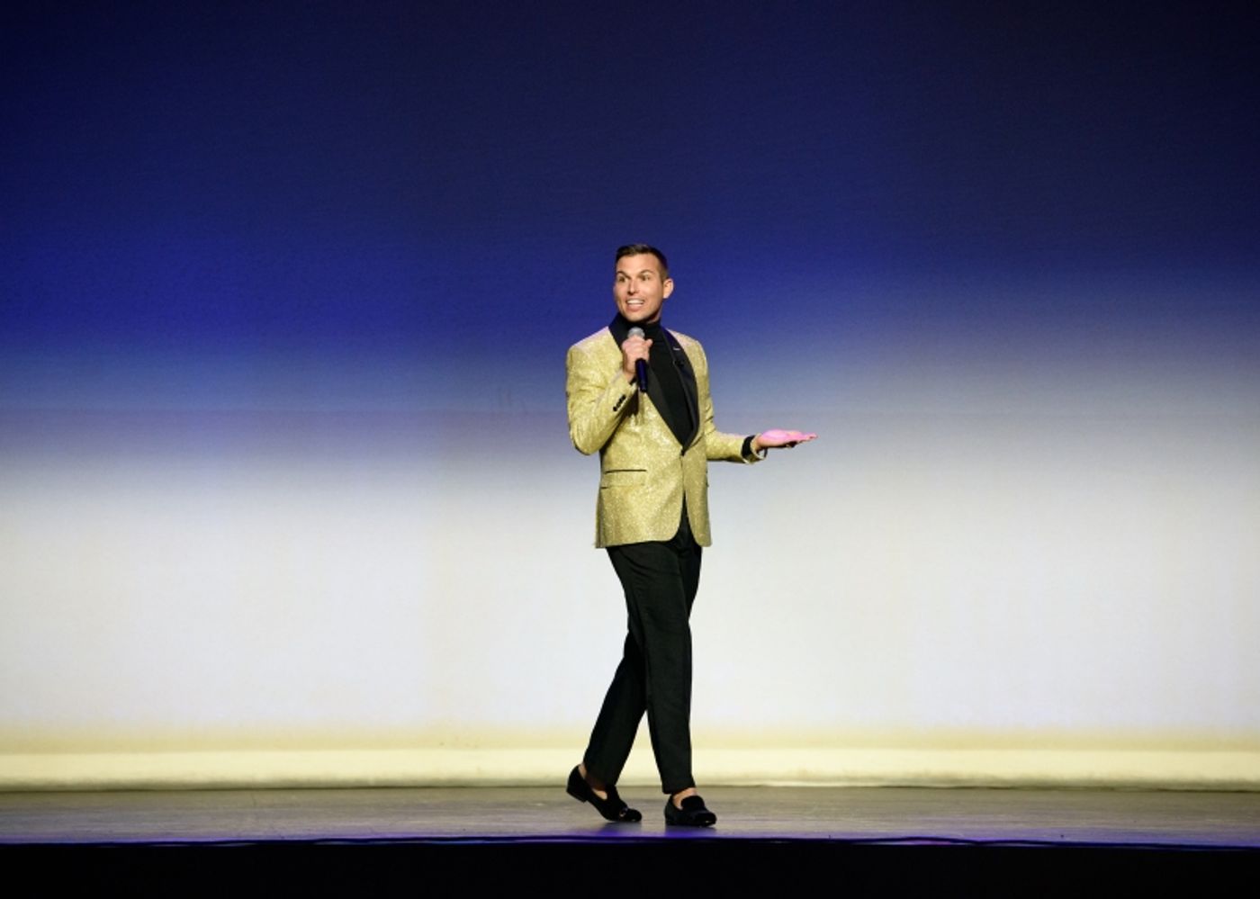 Feature: Psychic and Reality Tv Star Matt Fraser Returns to The Venetian Resort Las Vegas  Image