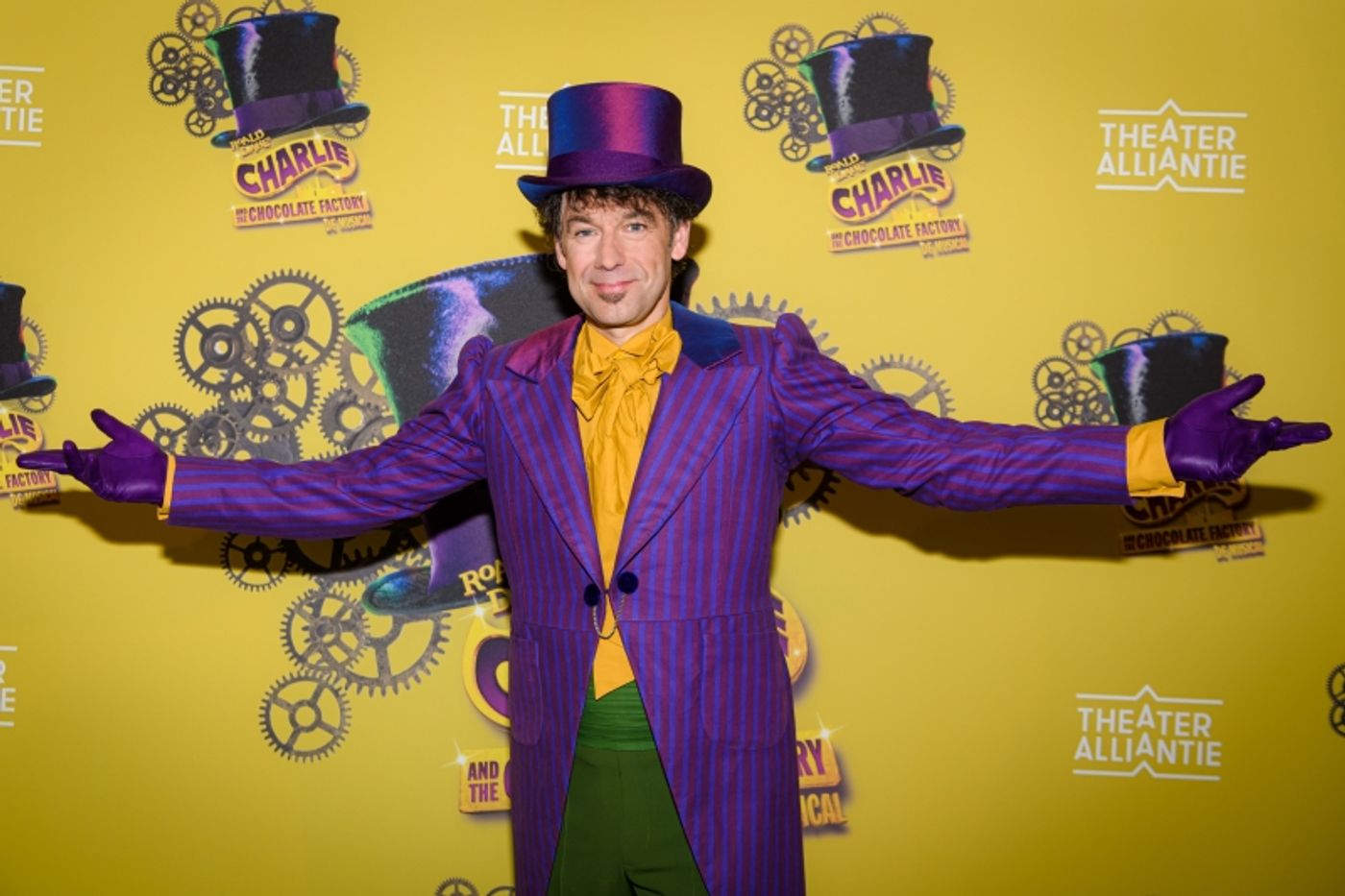 Feature: Remko Vrijdag Speelt Willy Wonka In Musical CHARLIE AND THE CHOCOLATE FACTORY!  Image