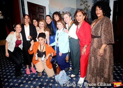 Lisa Helmi-Johanson, Maya Rudolph, Anita Abdinezhad, Lilli Cooper, Julianne Hough, Su Photo