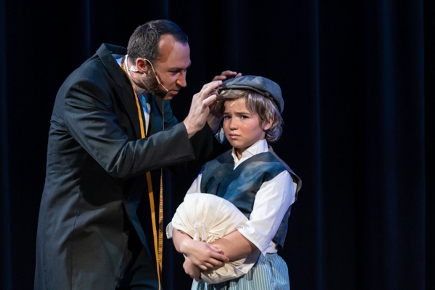 Photos: First look at MTVart's OLIVER!  Image