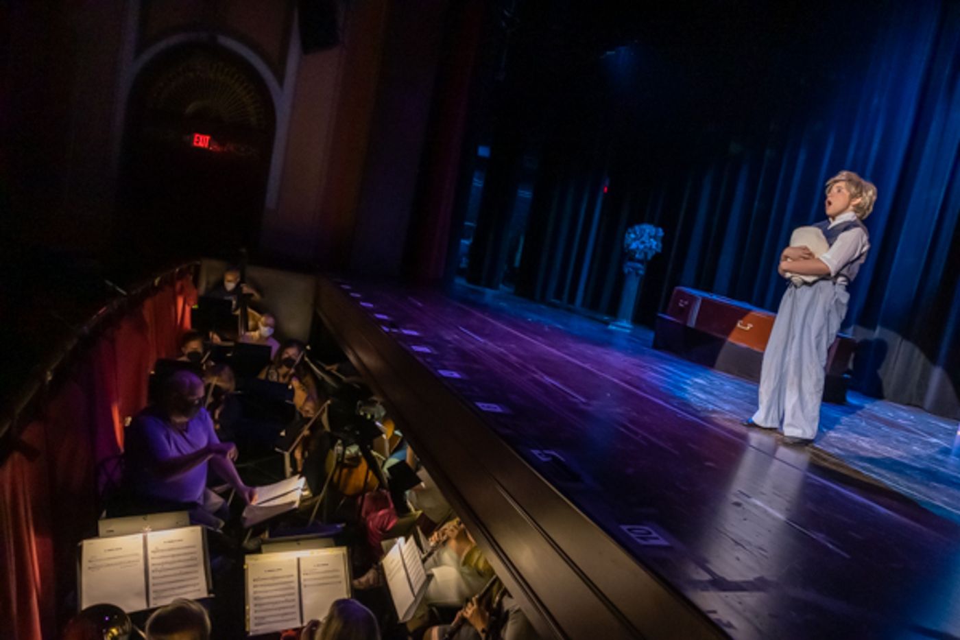 Photos: First look at MTVart's OLIVER!  Image