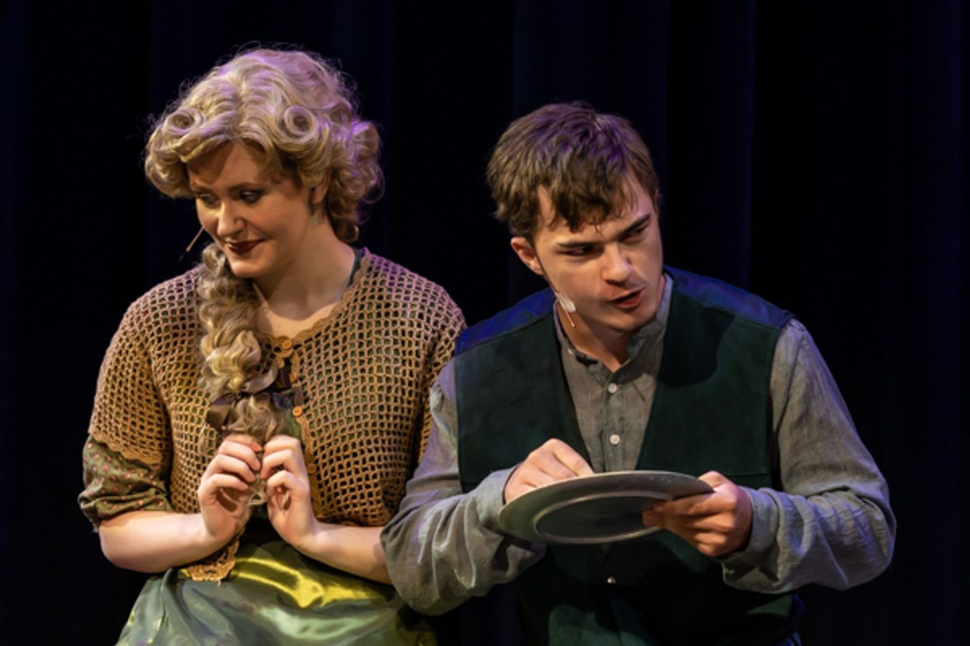 Photos: First look at MTVart's OLIVER!  Image