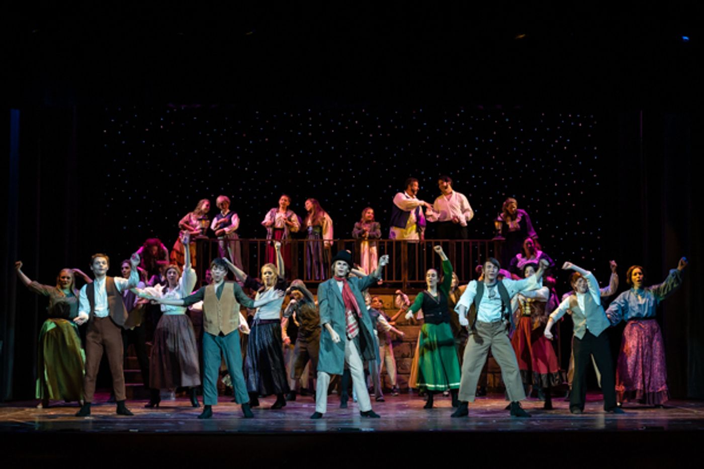 Photos: First look at MTVart's OLIVER!  Image