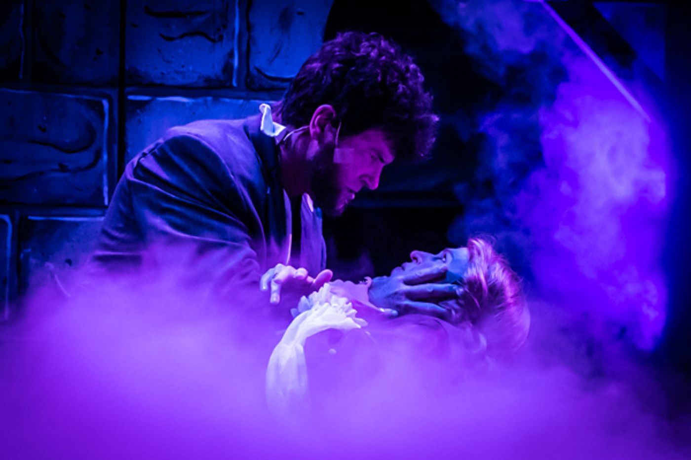 Photos: First look at MTVart's OLIVER!  Image