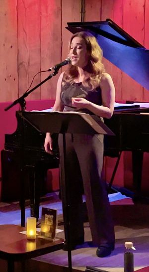 Eliza Kingsbury singing HONEY by Kehlani at THE VIOLET HOUR hosted by Mikayla Petrill Photo