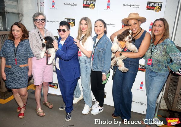 Rachel Dratch, Julie White, Lea DeLaria, Julianne Hough, Suzy Nakamura, Lilli Cooper  Photo