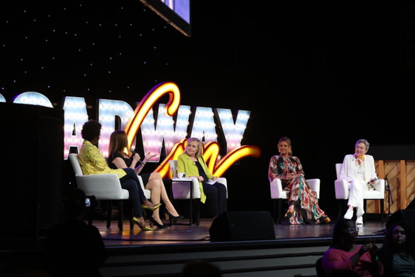 Photos: Hillary Clinton Joins LaChanze, Julie White, Donna Murphy, and Vanessa Williams at BroadwayCon  Image