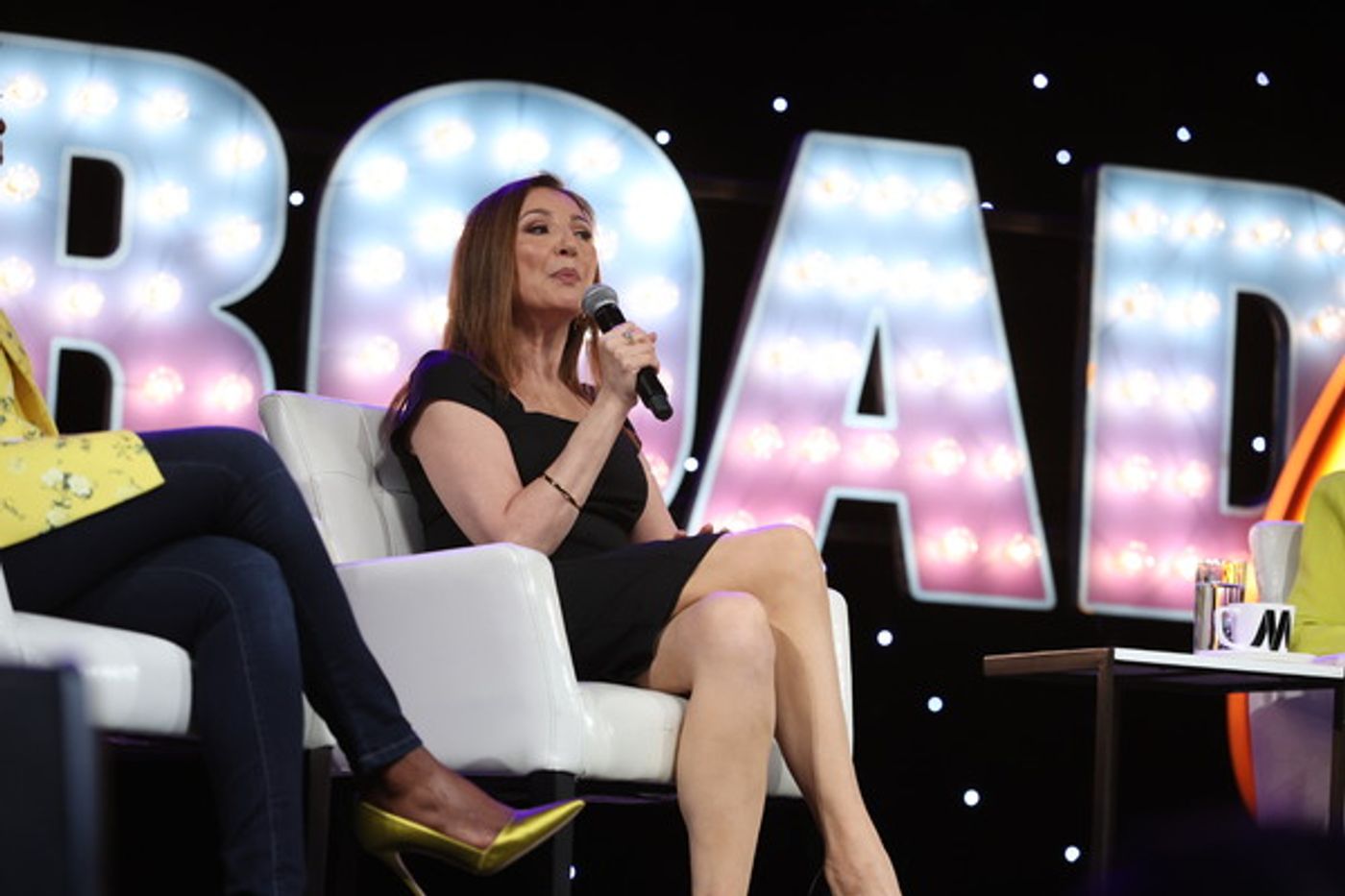 Photos: Hillary Clinton Joins LaChanze, Julie White, Donna Murphy, and Vanessa Williams at BroadwayCon  Image