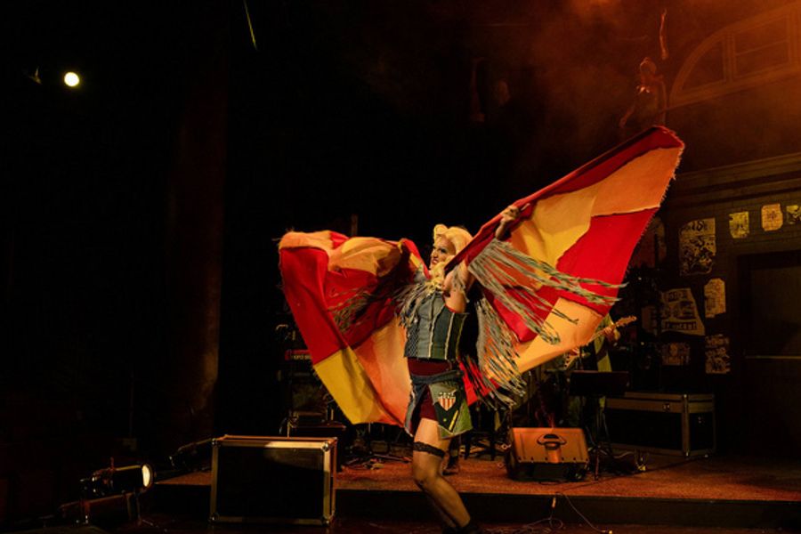 Photos: First Look at HEDWIG AND THE ANGRY INCH at Harlequin Productions Image
