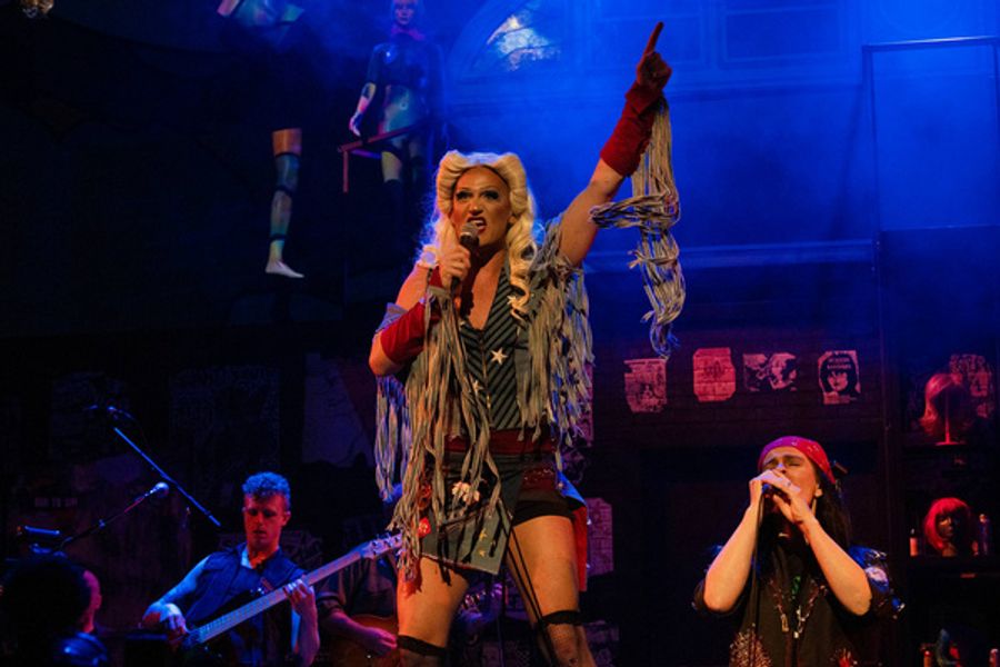 Photos: First Look at HEDWIG AND THE ANGRY INCH at Harlequin Productions Image