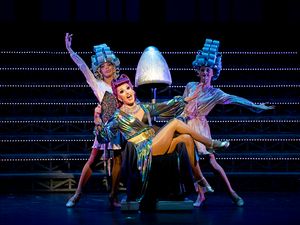 Darius Rose and The CAST of GREASE Photo