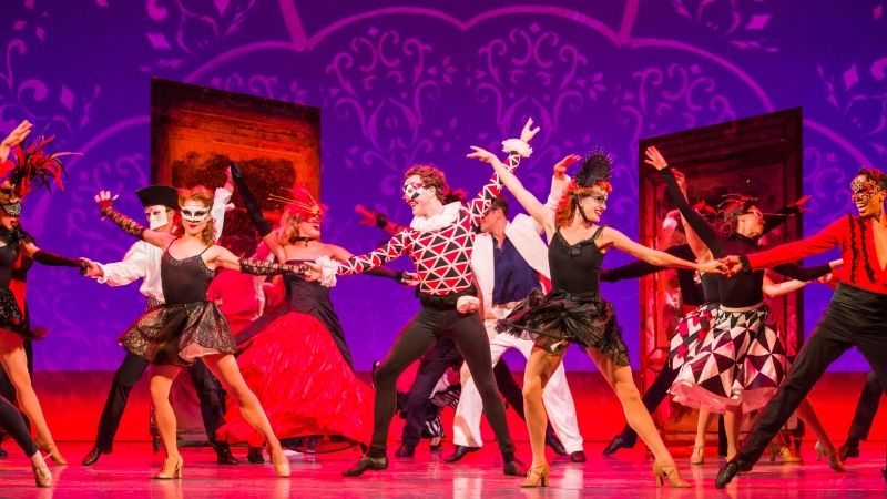 Interview: Ashleigh Rubenach And Jeremy Stanford of AN AMERICAN IN PARIS at Crown Theatre  Image